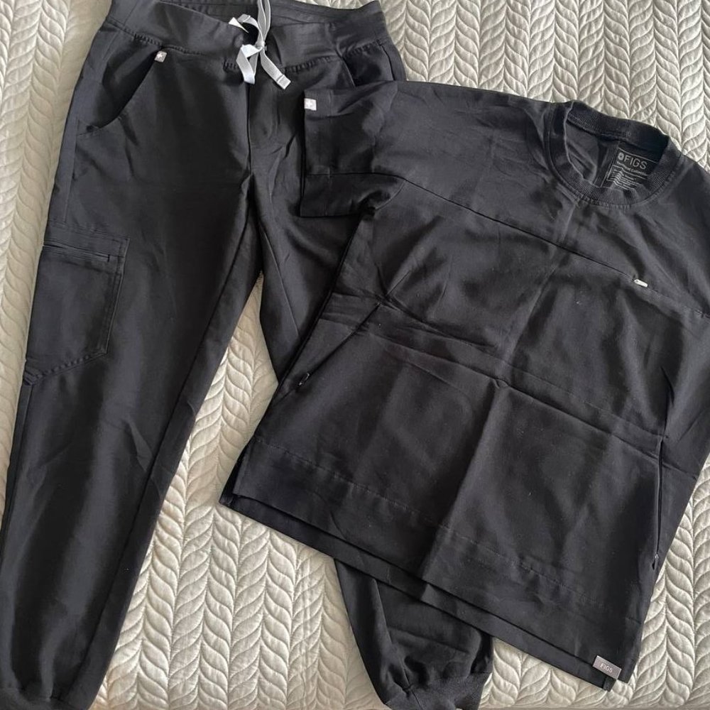 Figs Black Set Crew Neck Top Zamora Joggers